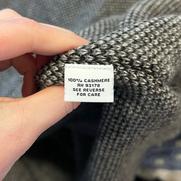 The cashmere Project plaid Shaw - Picture 3 of 7